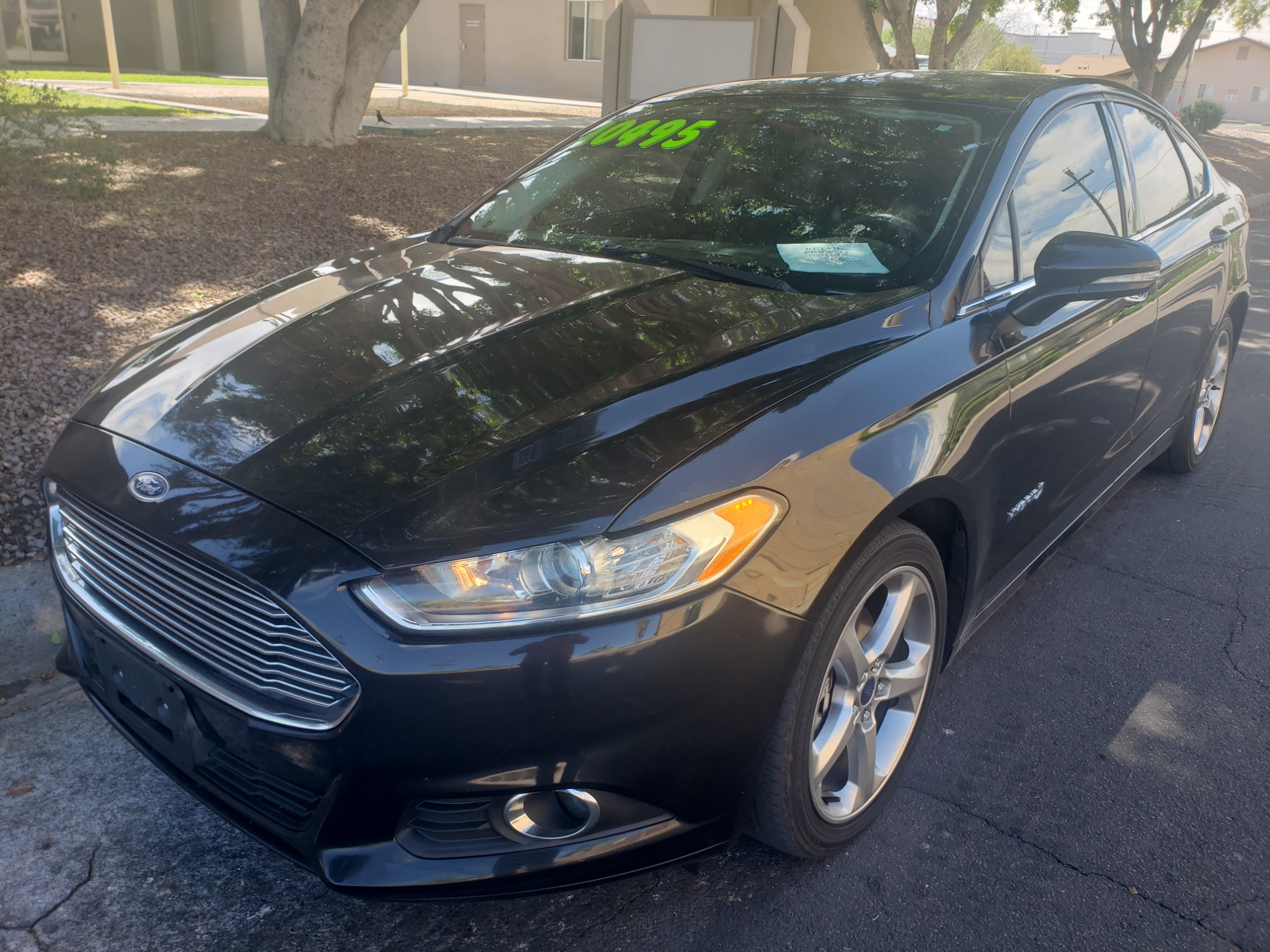 photo of 2014 Ford Fusion Hybrid SE